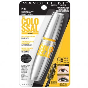 La máscara The Colossal Platinum Black de Maybelline New York te proporciona un volumen increíble de pestañas con una sola aplicación. El cepillo de pestañas Mega-es la clave. Captura cada vello de forma individual y te proporciona un compartimento definitivo denso y voluminoso para pestañas. Gracias a la fórmula especial de colágeno (ahora con el doble de colágeno) cada pestaña se fortalece, prolonga y se refuerza Los pigmentos ultranegros dan a la máscara un negro definitivo para una visión intensa.